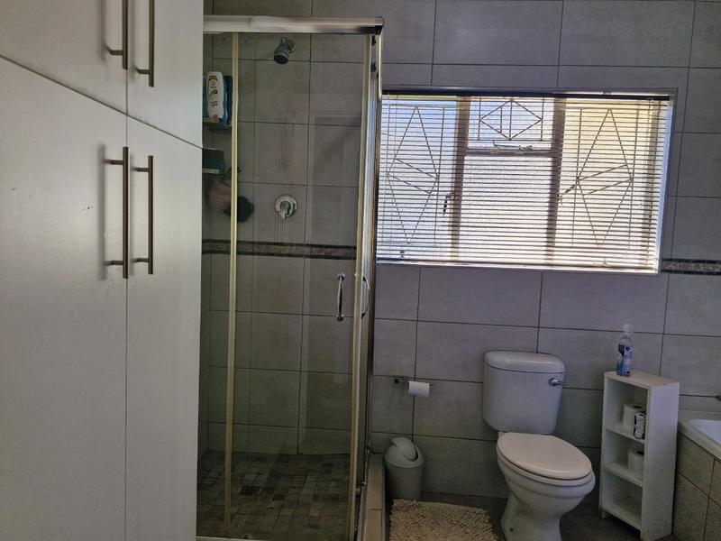 4 Bedroom Property for Sale in Bergsig Eastern Cape